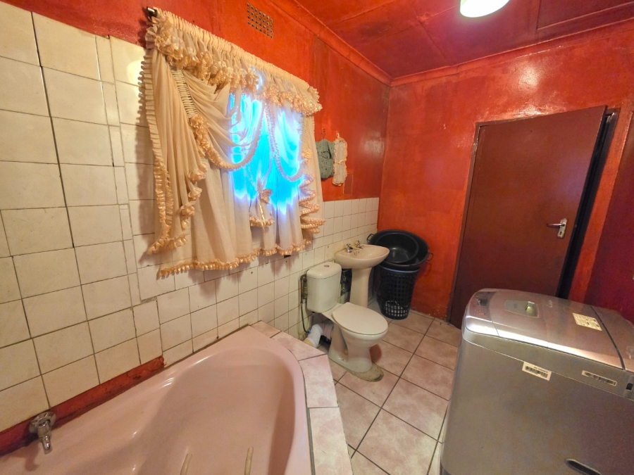 3 Bedroom Property for Sale in Thorisong Free State